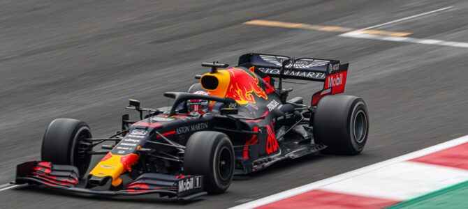 Watch Grand Prix Formula 1 in Baku, Azerbaijan